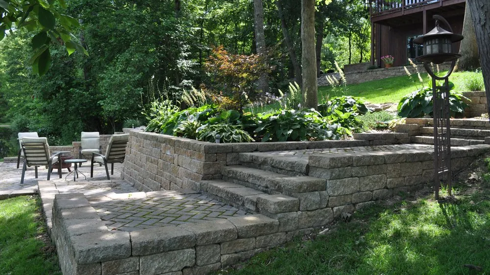 Local residential landscaping in Columbia, MO by Poehlmann's Lawn & Landscape