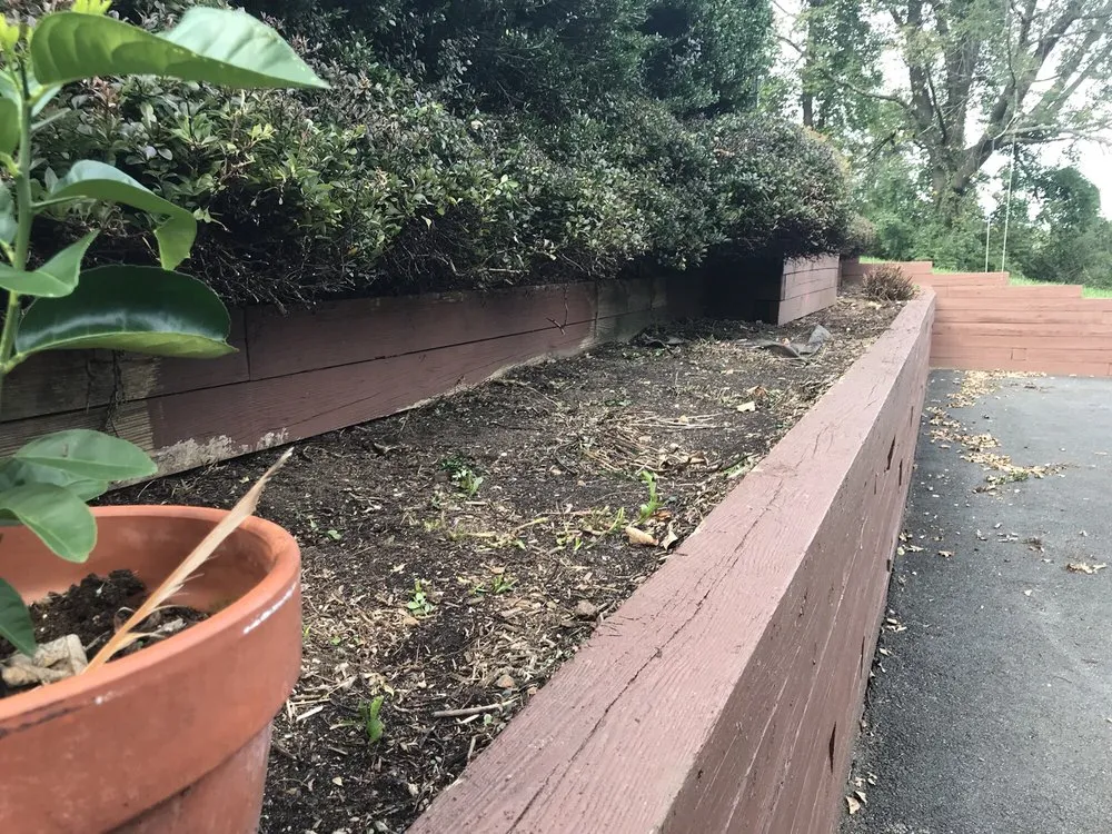 Custom residential landscaping in Mendham, NJ - Poggi Landscaping