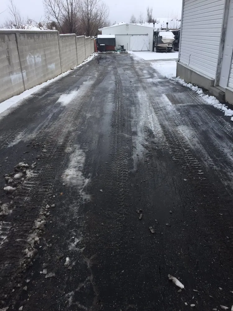 Custom lawn care service for beautiful yards in West Valley City, UT by Point 2 Point