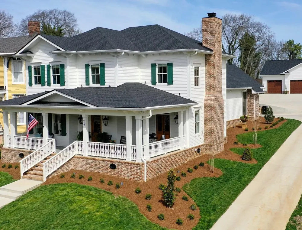 Local residential landscaping with custom design in Franklin, TN by Point Outdoors