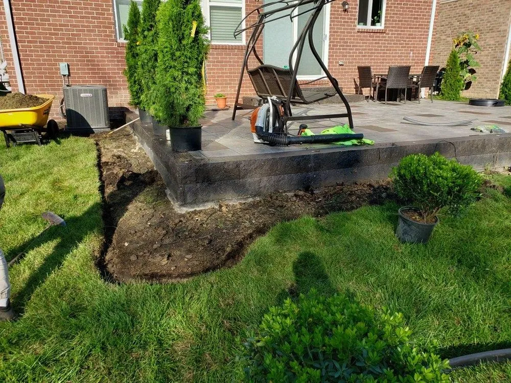 Trusted lawn care service in Grosse Pointe, MI - Pointe Hill’s Landscaping