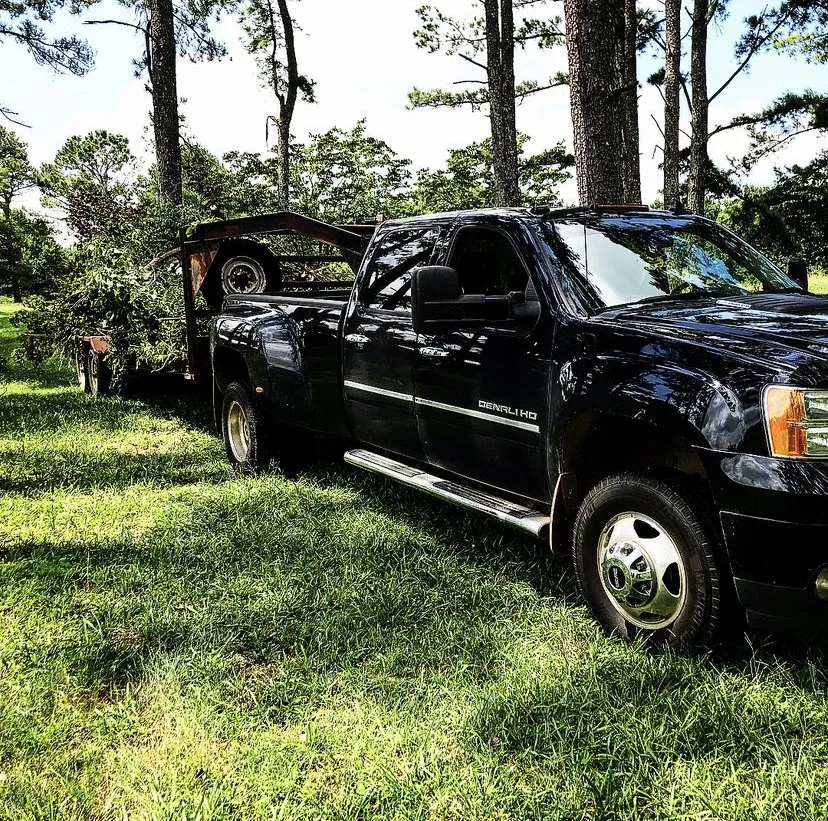 Reliable garden landscaping experts serving Ashland, AL - Pokey Gilbert’s Lawn Care