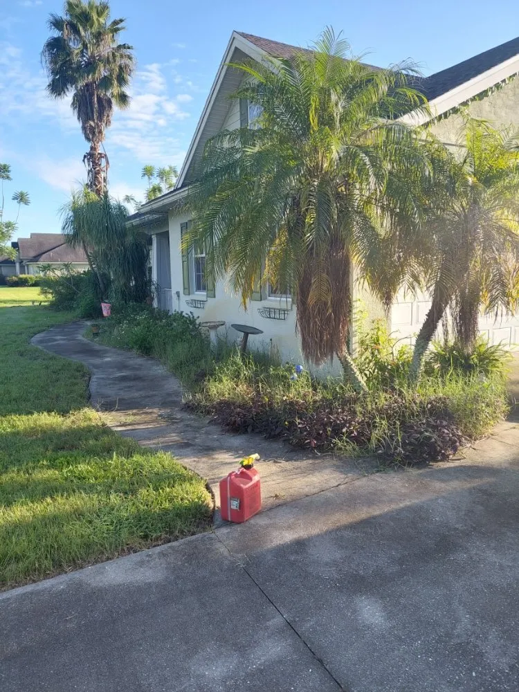 Custom outdoor landscaping in Bartow, FL by Polk County Lawn Enforcement