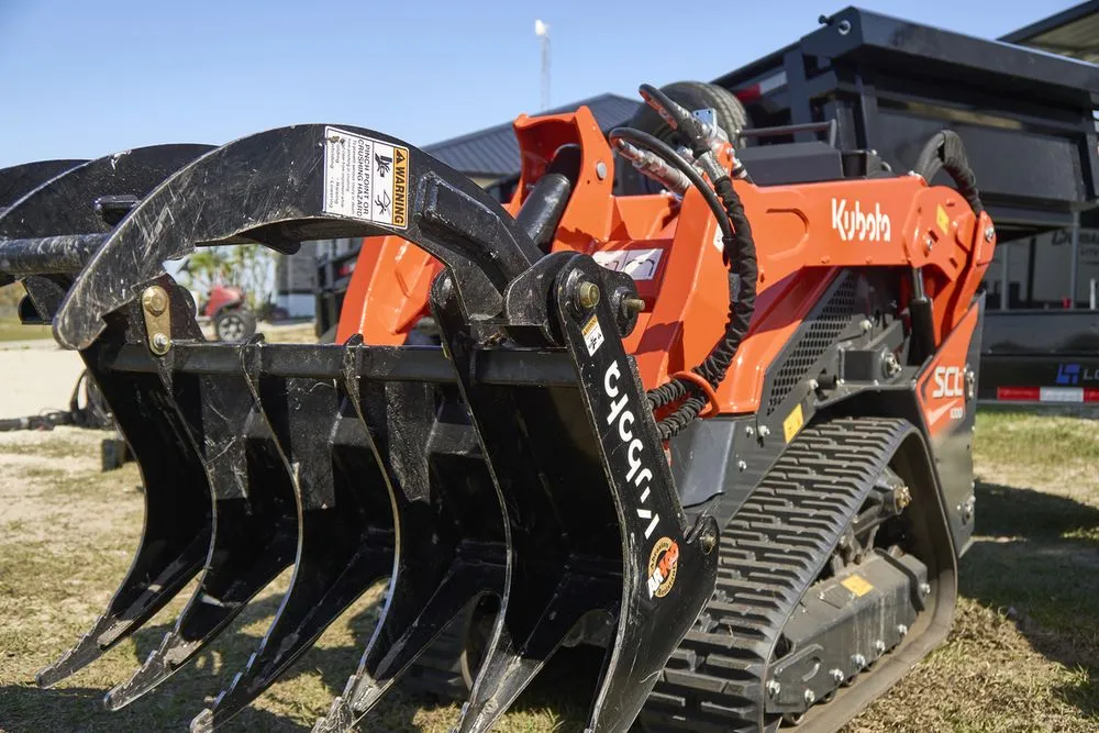 Affordable lawn care service for beautiful yards in Lakeland, FL by Polk Services