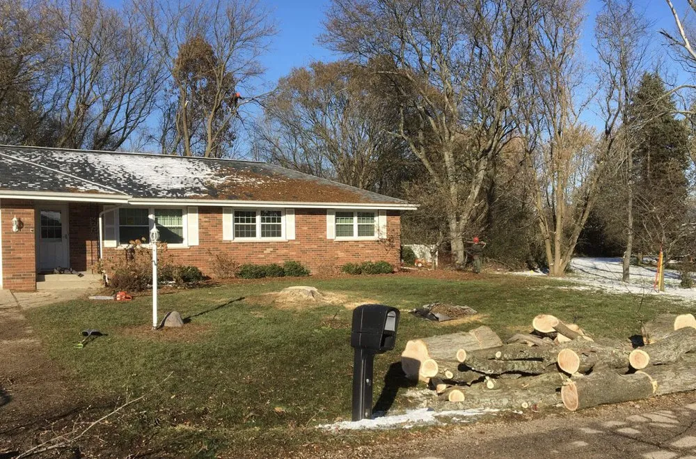 Custom garden landscaping experts serving Kenosha, WI - Pollard Tree Industries