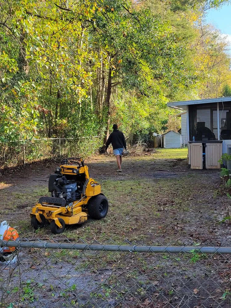 Local outdoor landscaping experts serving Orange Park, FL - Pollicks Lawncare
