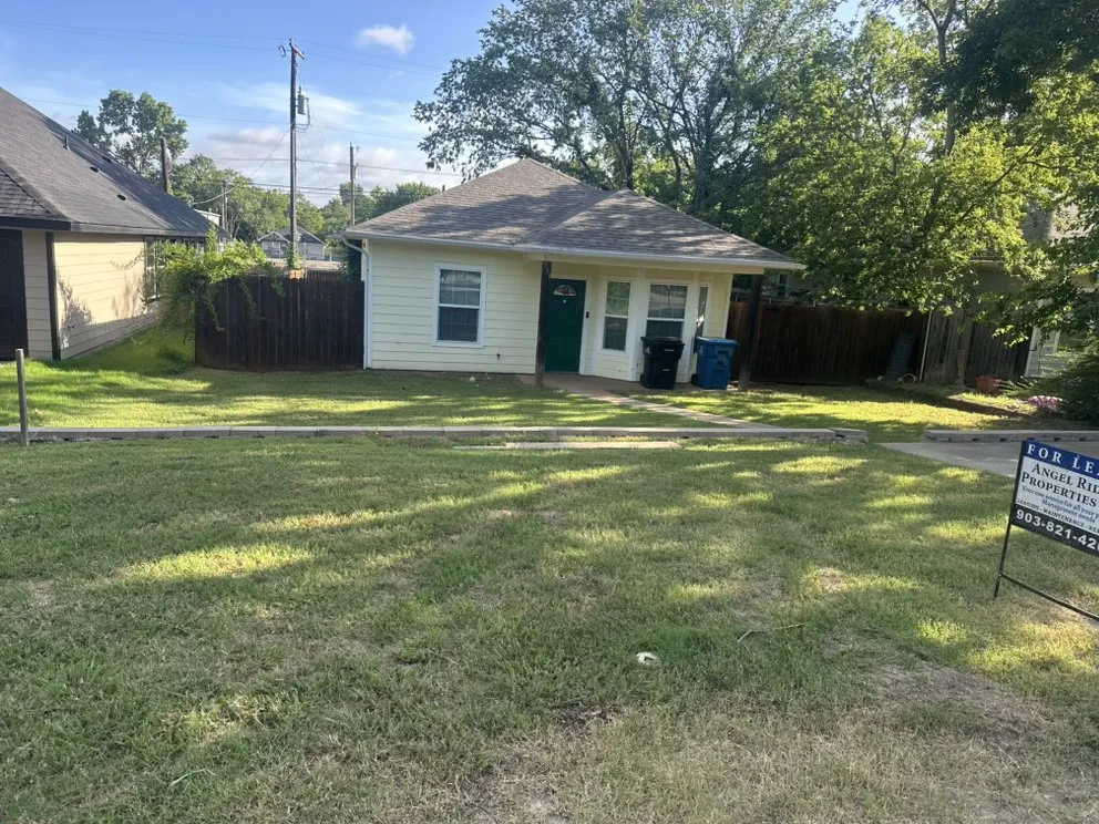 Affordable landscape design for residential properties across Calera, OK - Polston Lawncare