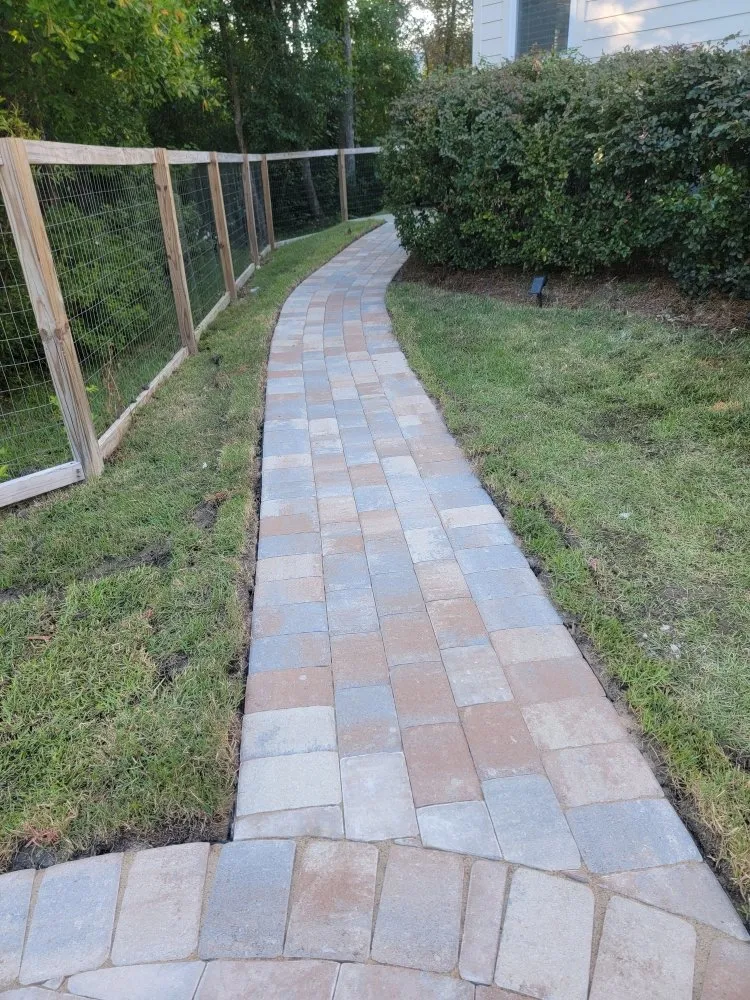 Custom landscape installation in Wilmington, NC - Poly Landscapes
