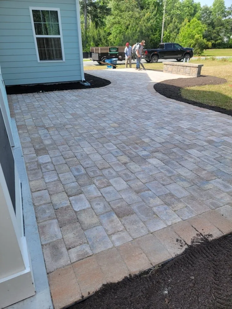 Expert residential landscaping experts serving Wilmington, NC - Poly Landscapes