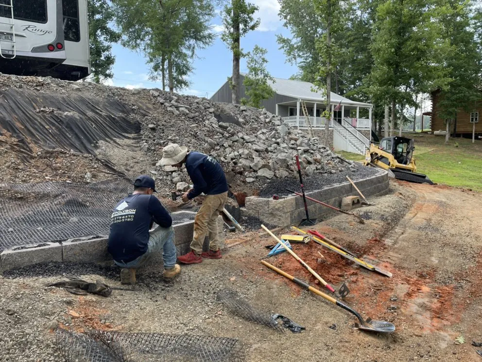 Top-rated landscaping services for year-round maintenance in Jasper, AL by Polygon Construction