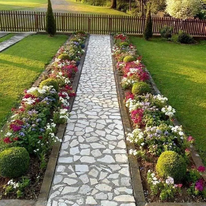 Expert yard cleanup service near you in Bakersfield, CA by Poma Landscaping