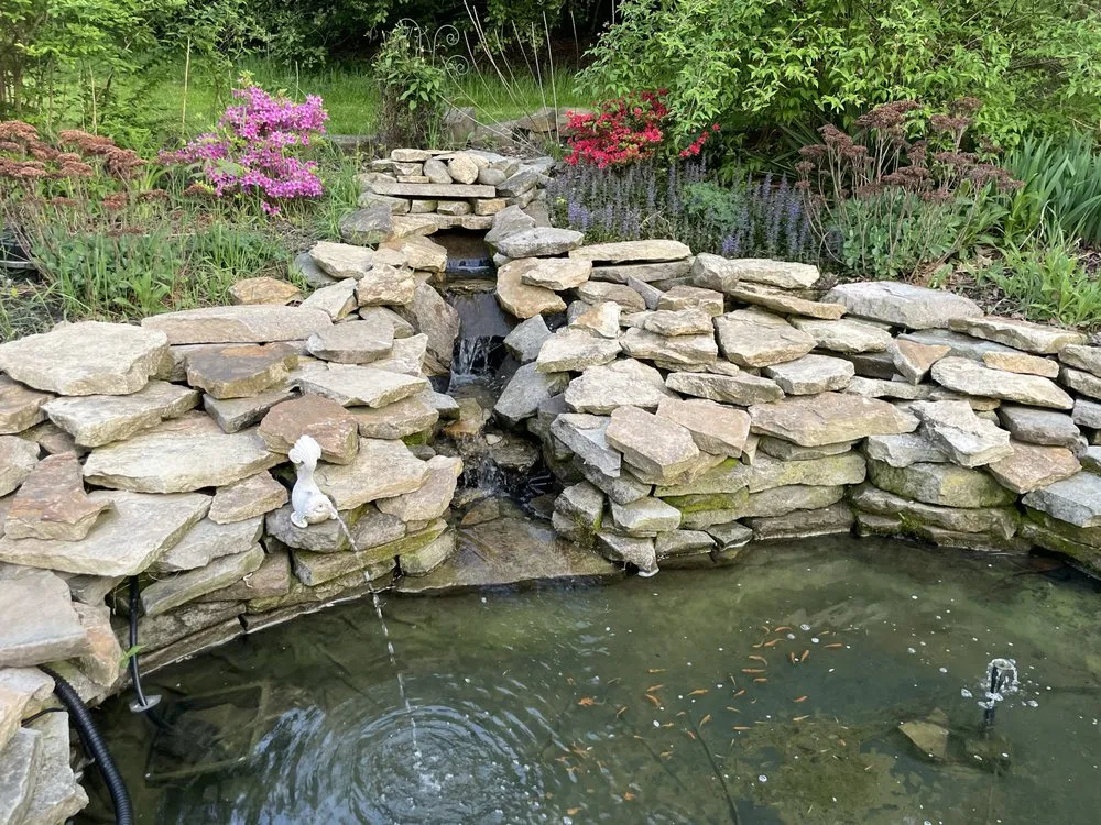 Custom garden landscaping in North Canton, OH - Pond Wiser