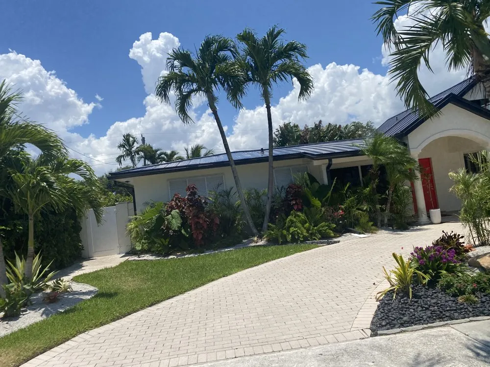 Reliable lawn care service in Oakland Park, FL - Ponderosa Landscaping