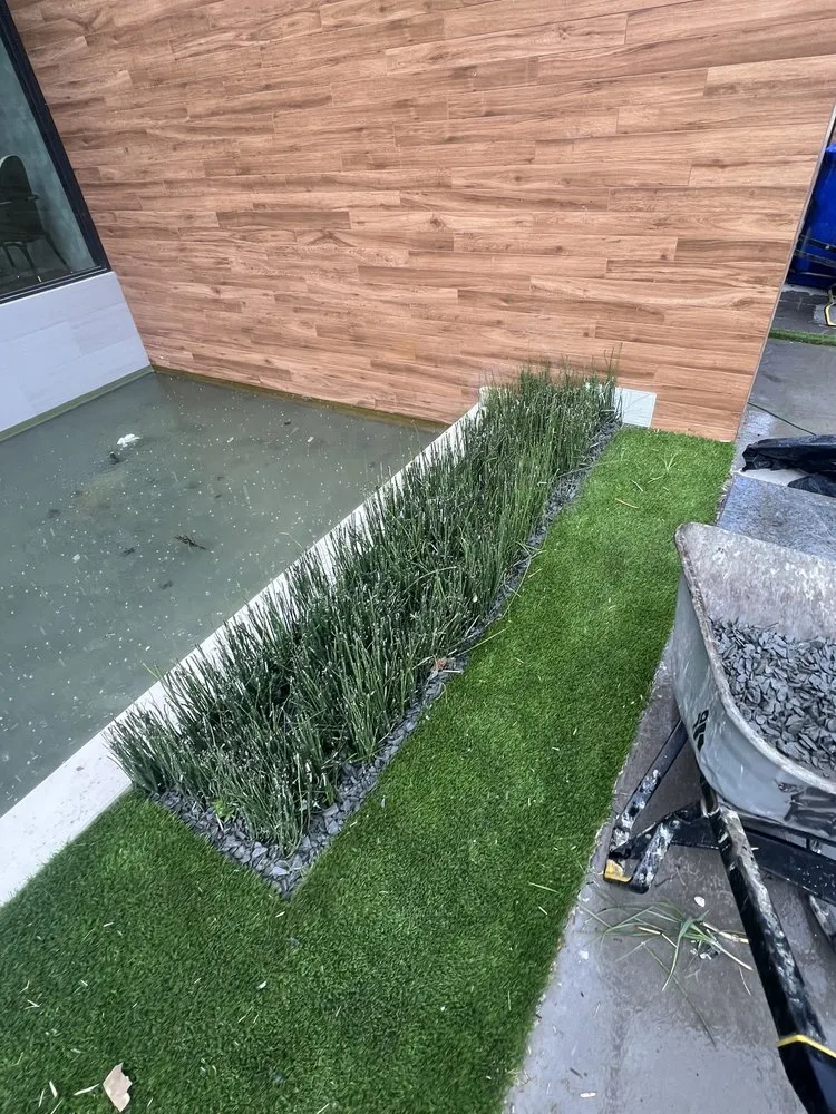 Custom landscaping services experts serving Oakland Park, FL - Ponderosa Landscaping