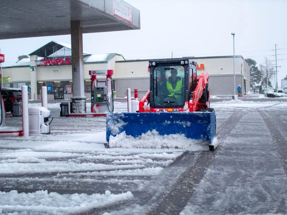 Local lawn care service experts serving Flagstaff, AZ - Ponderosa Pathways