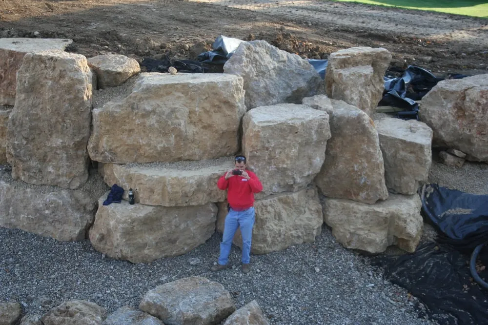 Professional yard maintenance in Gilberts, IL by Ponds of Illinois