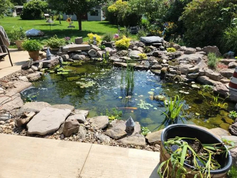Custom landscaping services experts serving Lebanon, PA - Pondscapes and Patios