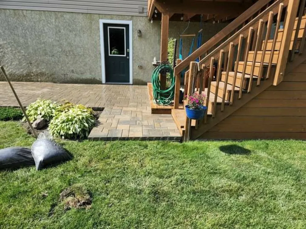 Expert residential landscaping experts serving Lebanon, PA - Pondscapes and Patios