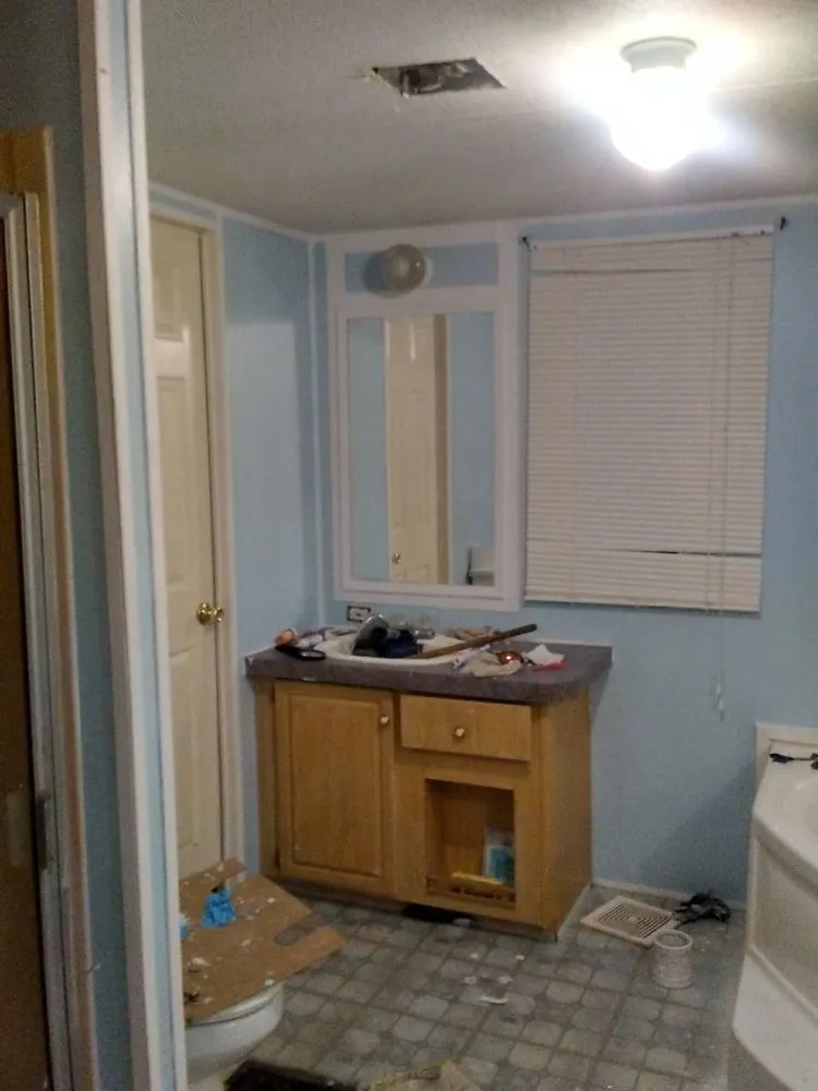 Top-rated yard maintenance in Phenix City, AL - Ponytails And Paint Pails