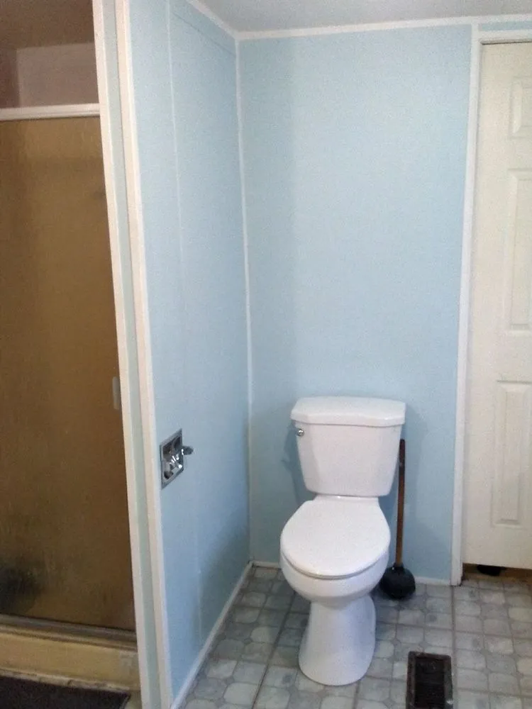 Custom lawn mowing service experts serving Phenix City, AL - Ponytails And Paint Pails