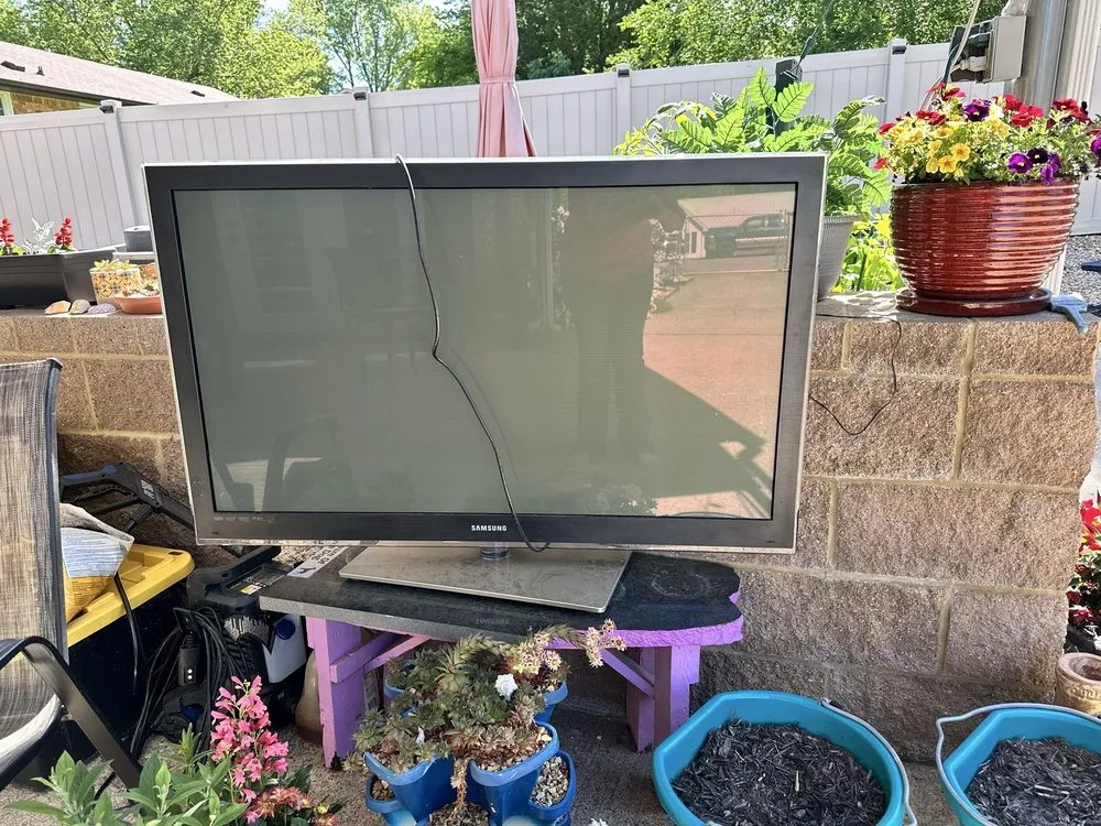 Trusted outdoor landscaping near you across Clarksville, TN - Poof Trash Services