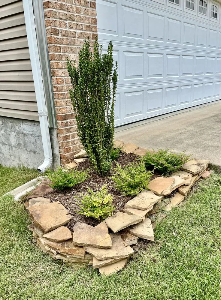 Local lawn mowing service in Clarksville, TN by Poof Trash Services