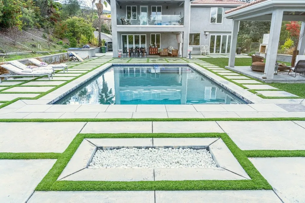 Affordable yard cleanup service in Sherman Oaks, CA - Pool Masters