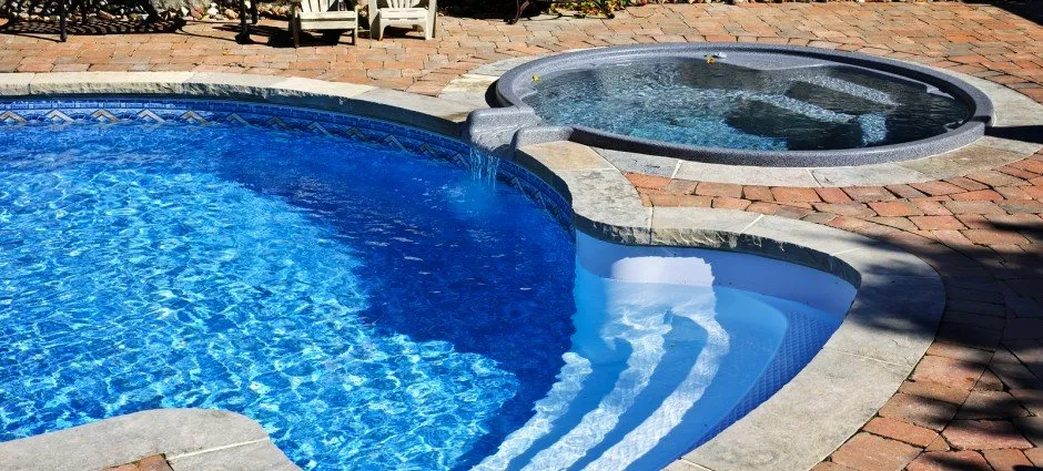 Reliable lawn mowing service experts serving Fort Walton Beach, FL - Pool Works Custom Pools