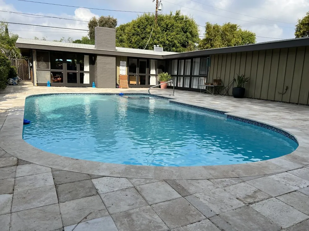 Top-rated yard cleanup service for residential properties in Fountain Valley, CA by Poolmax