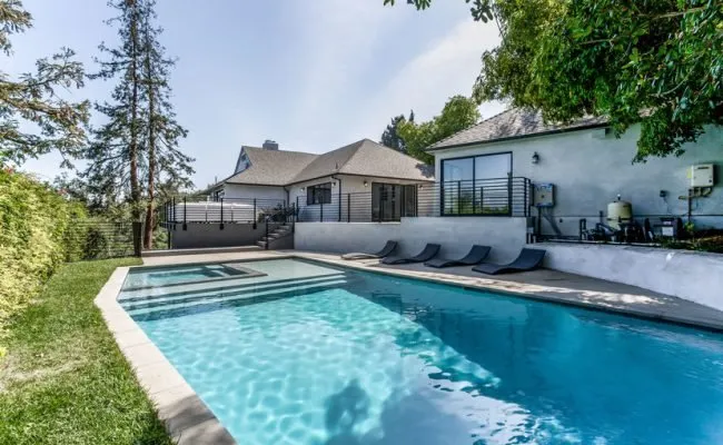 Professional yard maintenance in Fountain Valley, CA - Poolmax