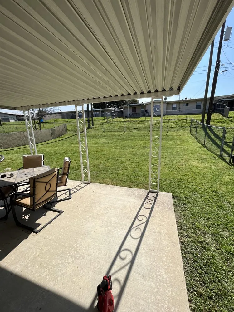 Expert lawn mowing service in Killeen, TX by Poor Boys Lawn Service