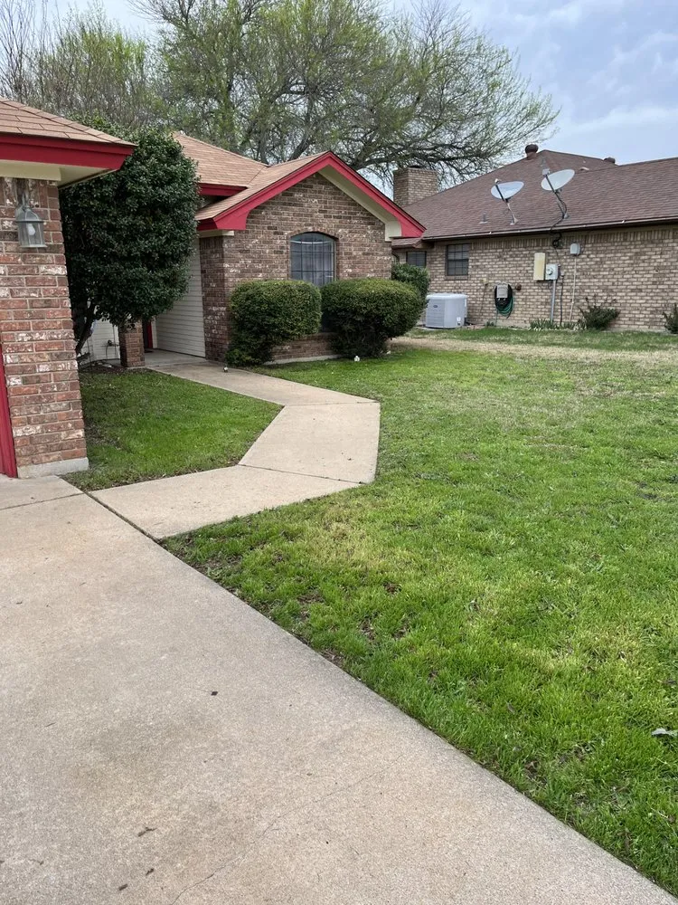 Custom lawn mowing service in Killeen, TX - Poor Boys Lawn Service