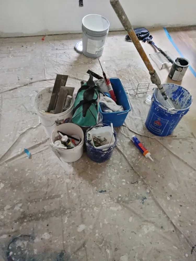 Trusted landscaping services experts serving Tallahassee, FL - Poor Door Construction & Cleaning