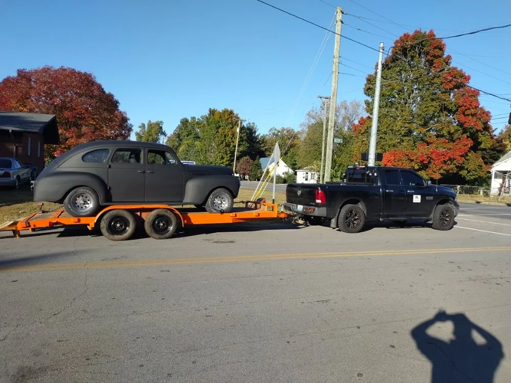 Reliable lawn care service experts serving Louisville, KY - Poore and Poore Hauling