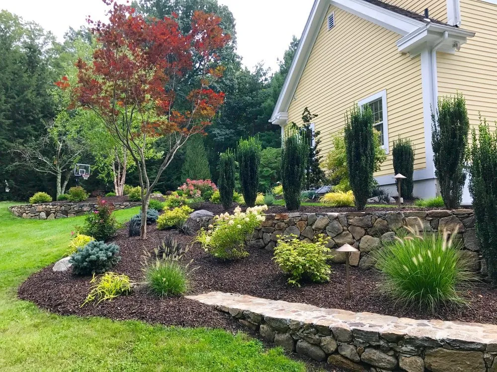 Reliable yard maintenance in Woodbridge, CT by POPEL Landscaping and Design