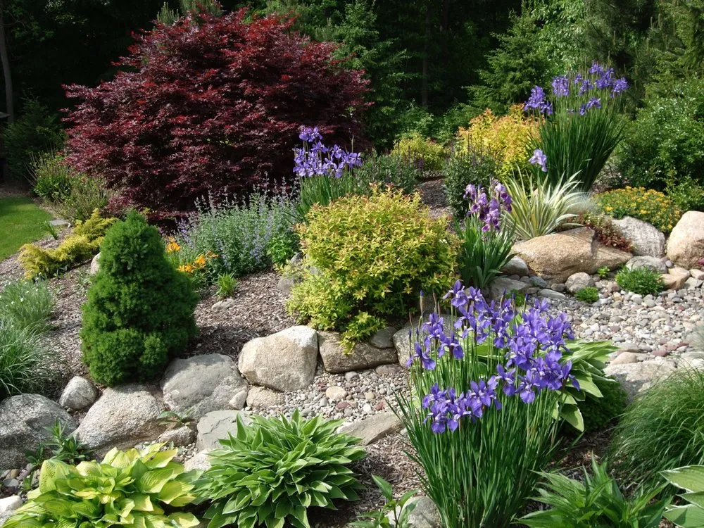 Trusted garden landscaping for residential properties across Woodbridge, CT - POPEL Landscaping and Design