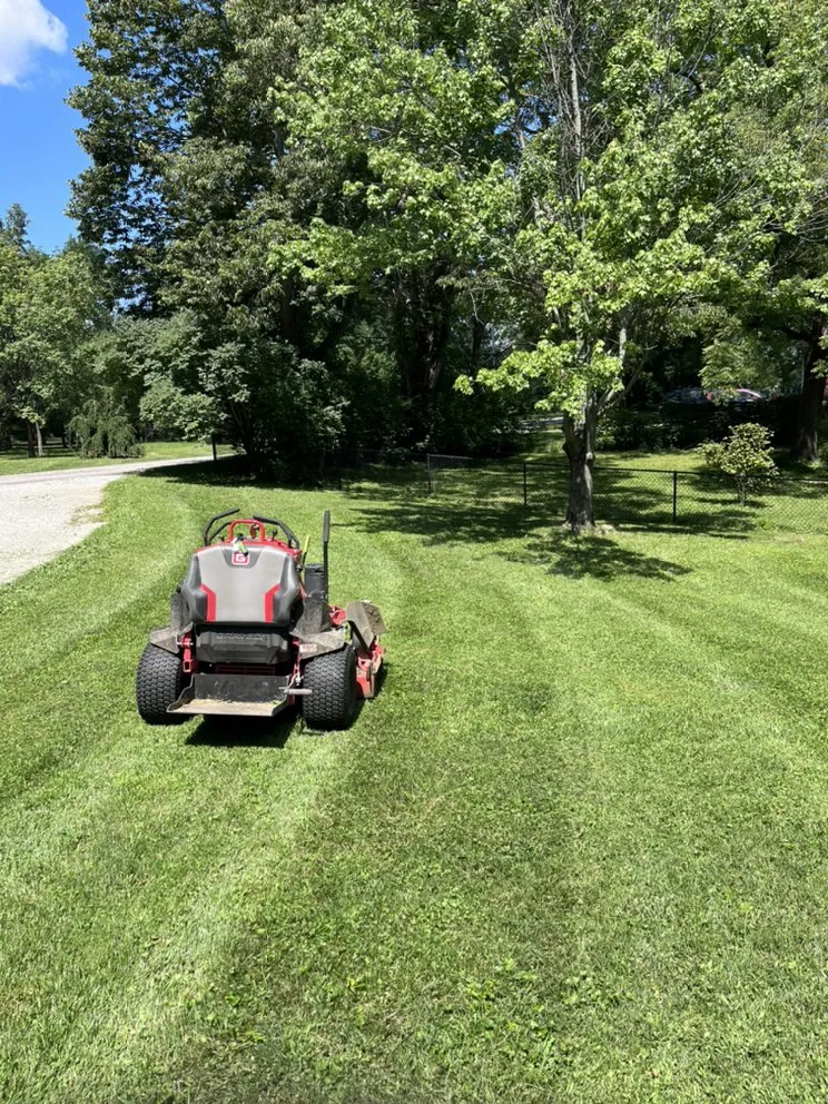 Affordable yard maintenance for beautiful yards across Indianapolis, IN - Popeye’s Mowing