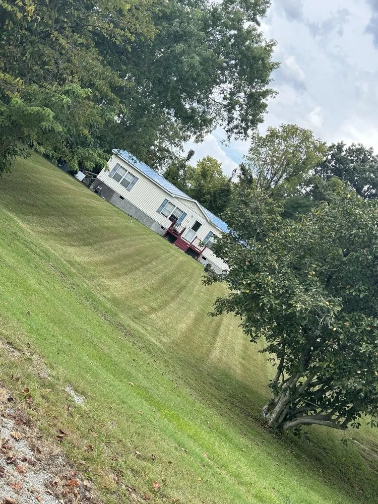 Custom landscape installation experts serving Cookeville, TN - Poplar Lawn Care