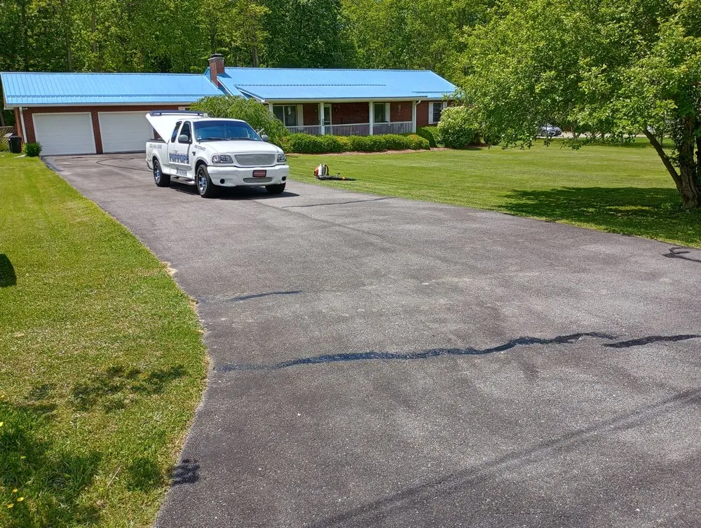 Expert yard cleanup service in Bluewell, WV by PopPops Xterior