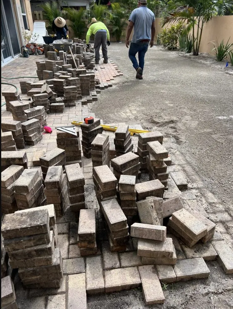 Professional landscape design in Lake Worth, FL by POPS Landscaping