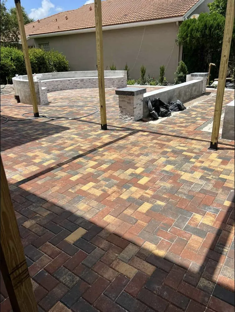 Reliable garden landscaping for homes in Lake Worth, FL by POPS Landscaping