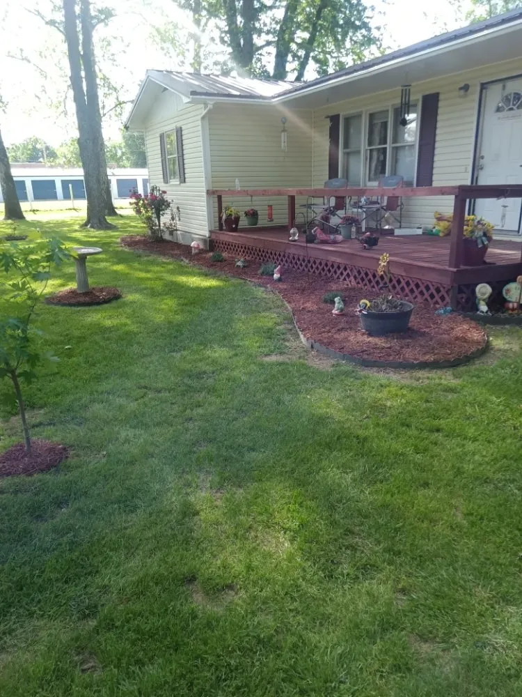 Affordable yard maintenance for year-round maintenance in Jasper, MO by Pop's Lawn Care