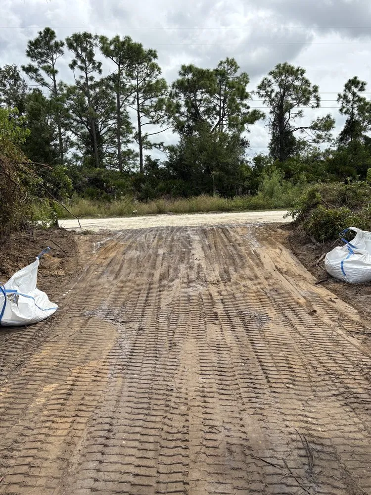 Top-rated lawn care service experts serving Arcadia, FL - Pop's Property Management