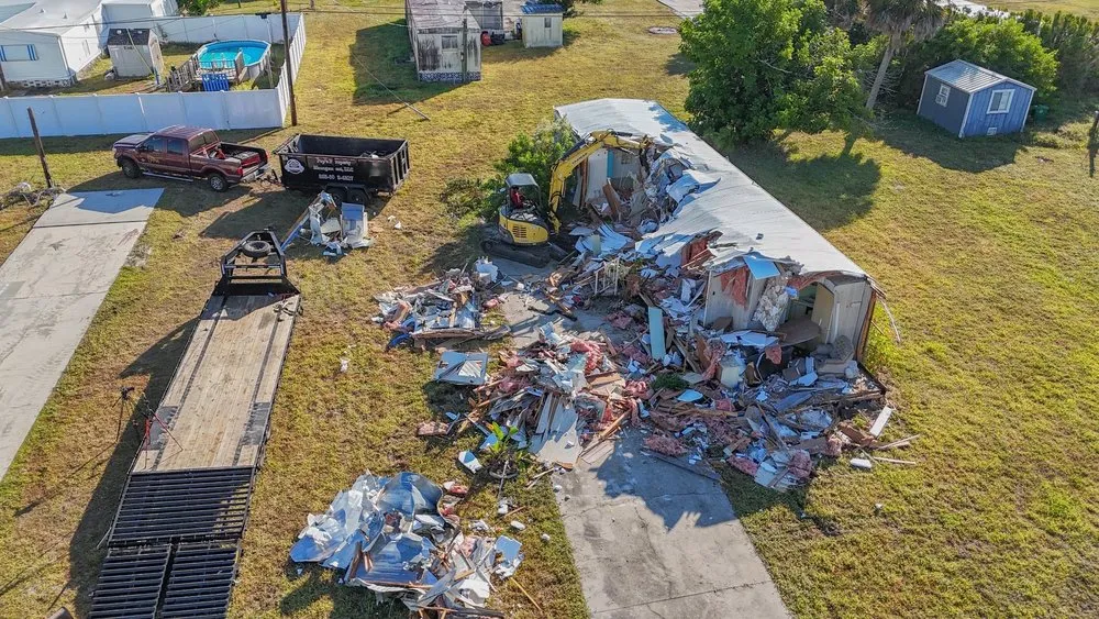 Professional lawn mowing service in Arcadia, FL - Pop's Property Management