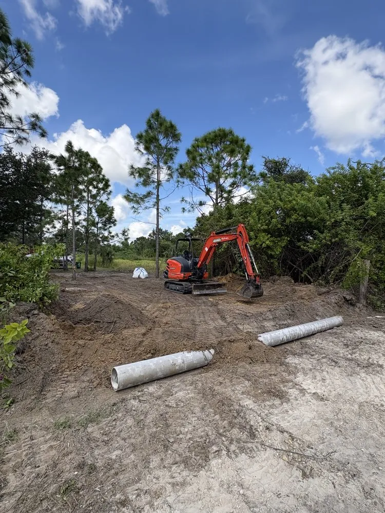 Custom garden landscaping experts serving Arcadia, FL - Pop's Property Management