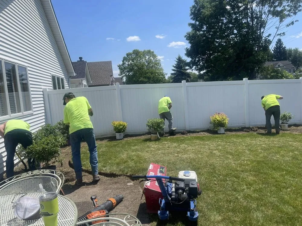 Custom landscape design experts serving Shorewood, IL - Porcaro Services