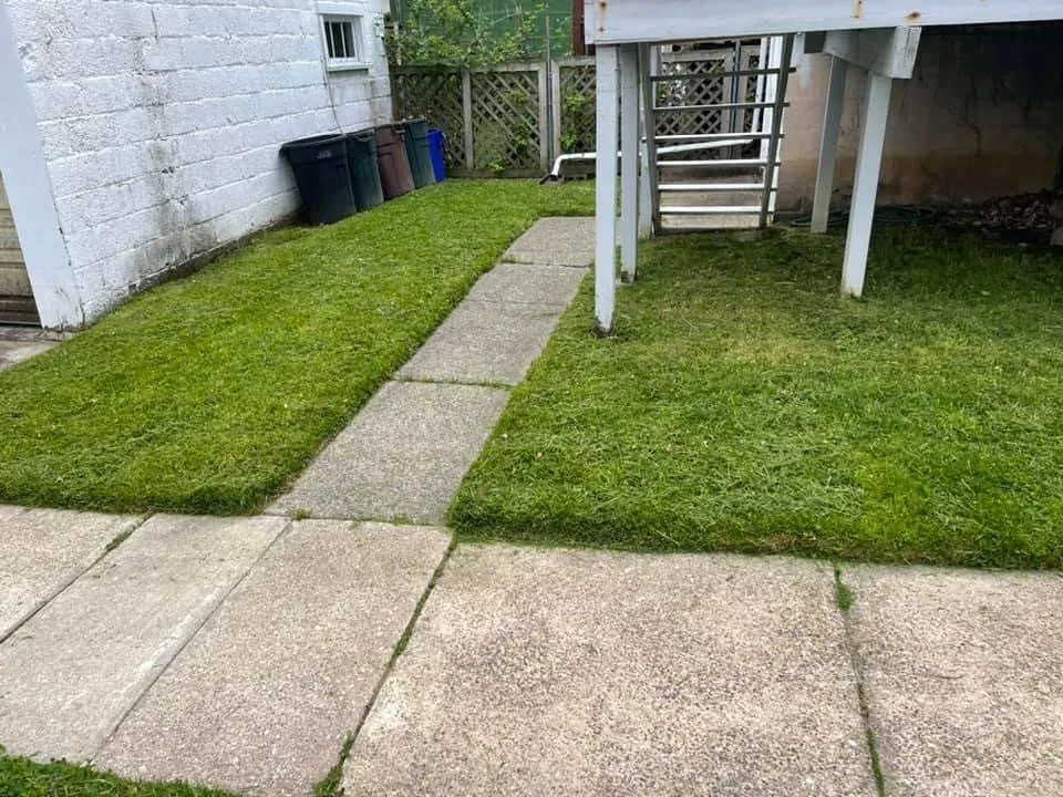 Local lawn mowing service experts serving Drexel Hill, PA - Porreca Landscaping