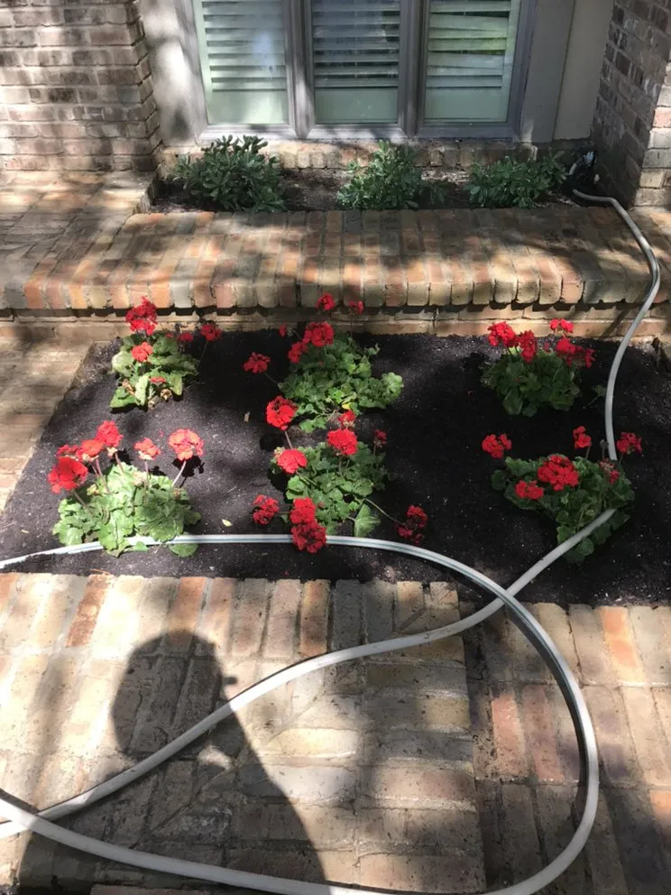 Affordable garden landscaping in Odessa, TX by Porshia’s Lawn Service