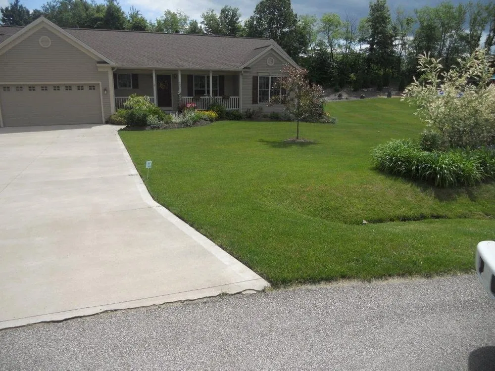 Reliable lawn care service experts serving Ravenna, OH - Portage Turf Specialists