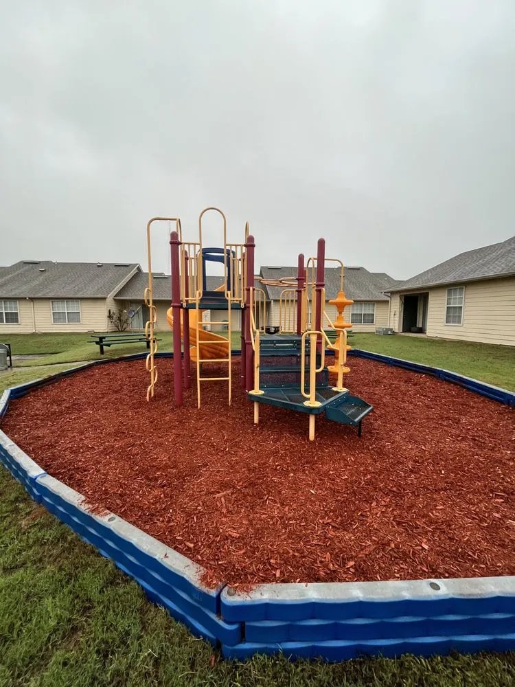 Professional garden landscaping in Paris, TX - Porter Lawn Maintenance